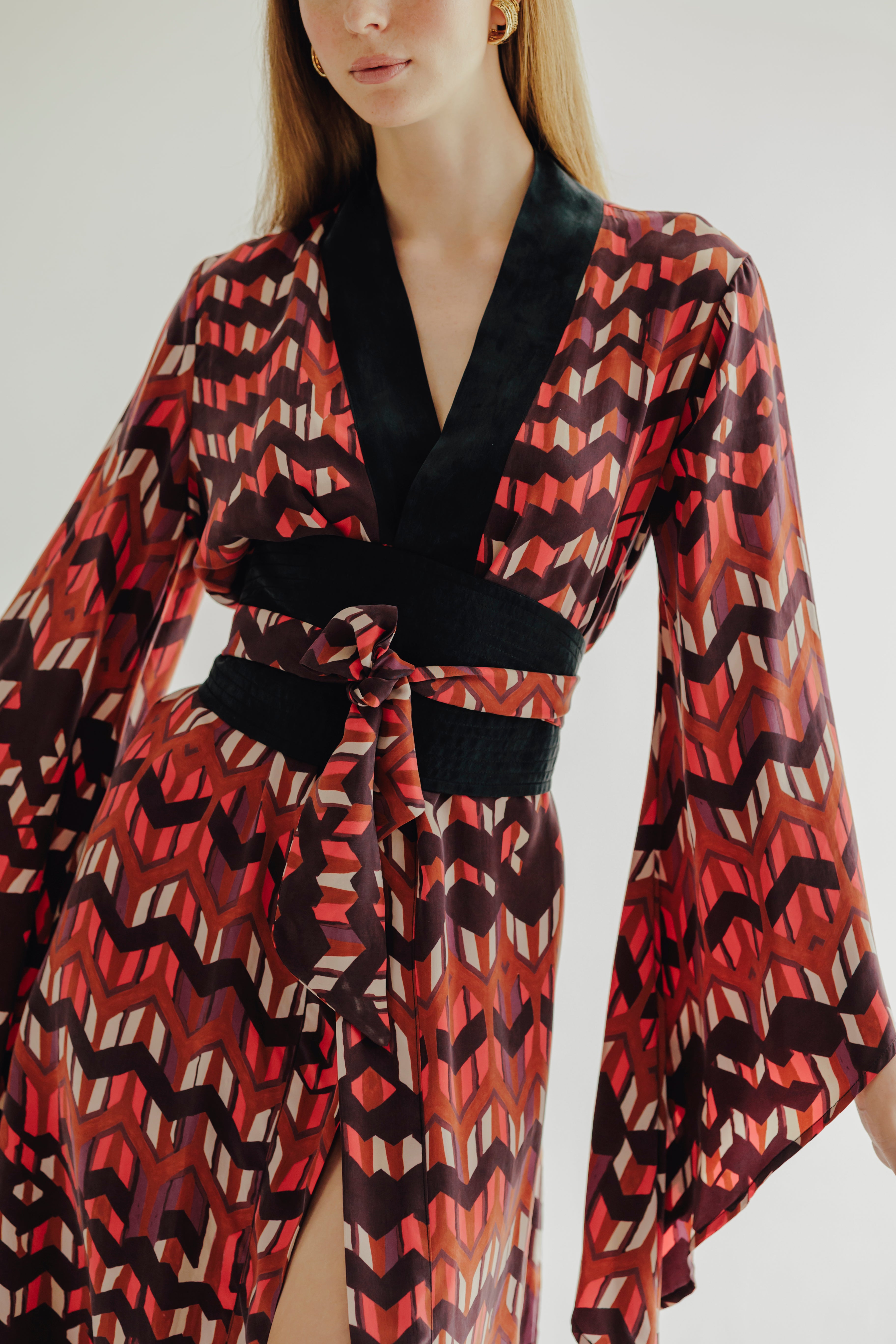 LIZA % 100 Vegan Silk Printed Kimono