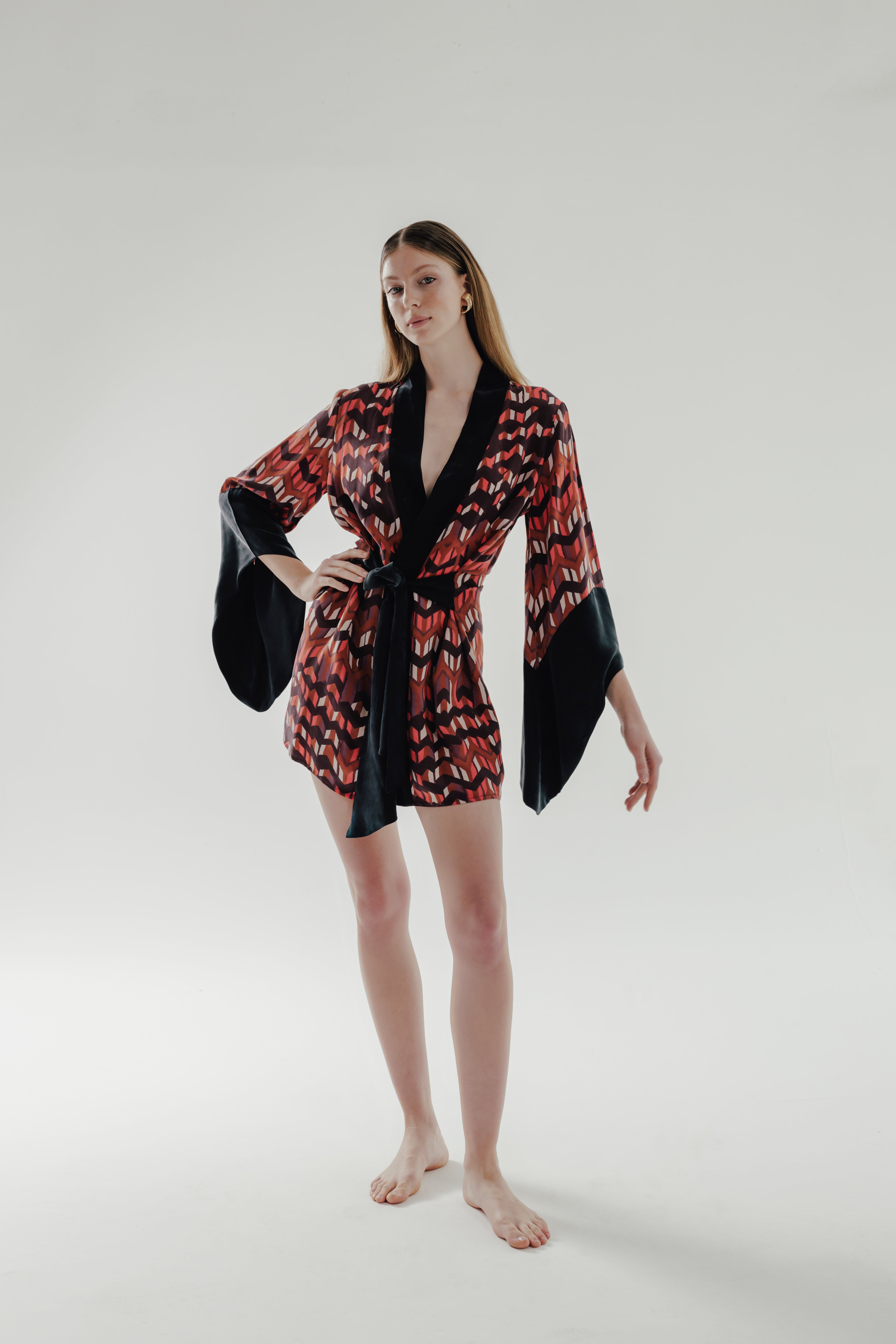 JUDE % 100 Vegan Silk Printed Mini Kimono